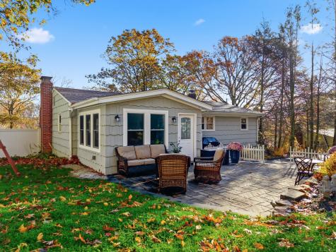 72 Society Road East Lyme CT 06357