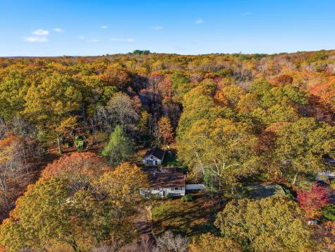 72 Society Road East Lyme CT 06357