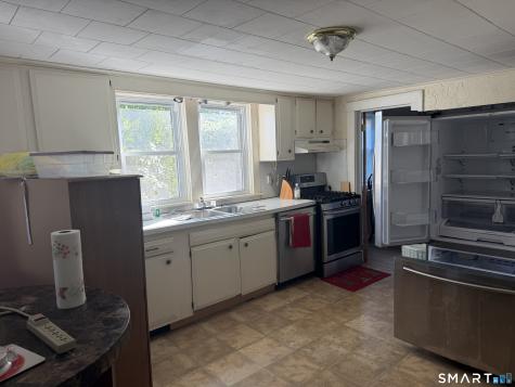 38 Happy Street Norwich CT 06360