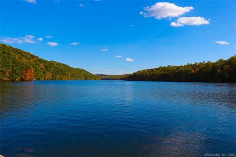 43 Old Bridge Road Brookfield CT 06804
