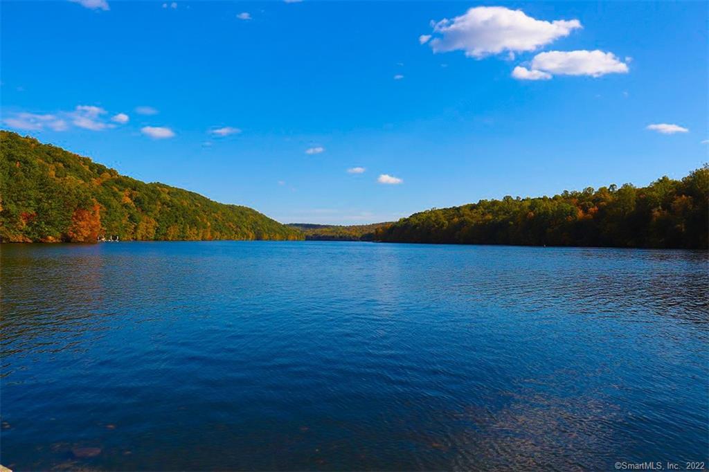 43 Old Bridge Road Brookfield CT 06804