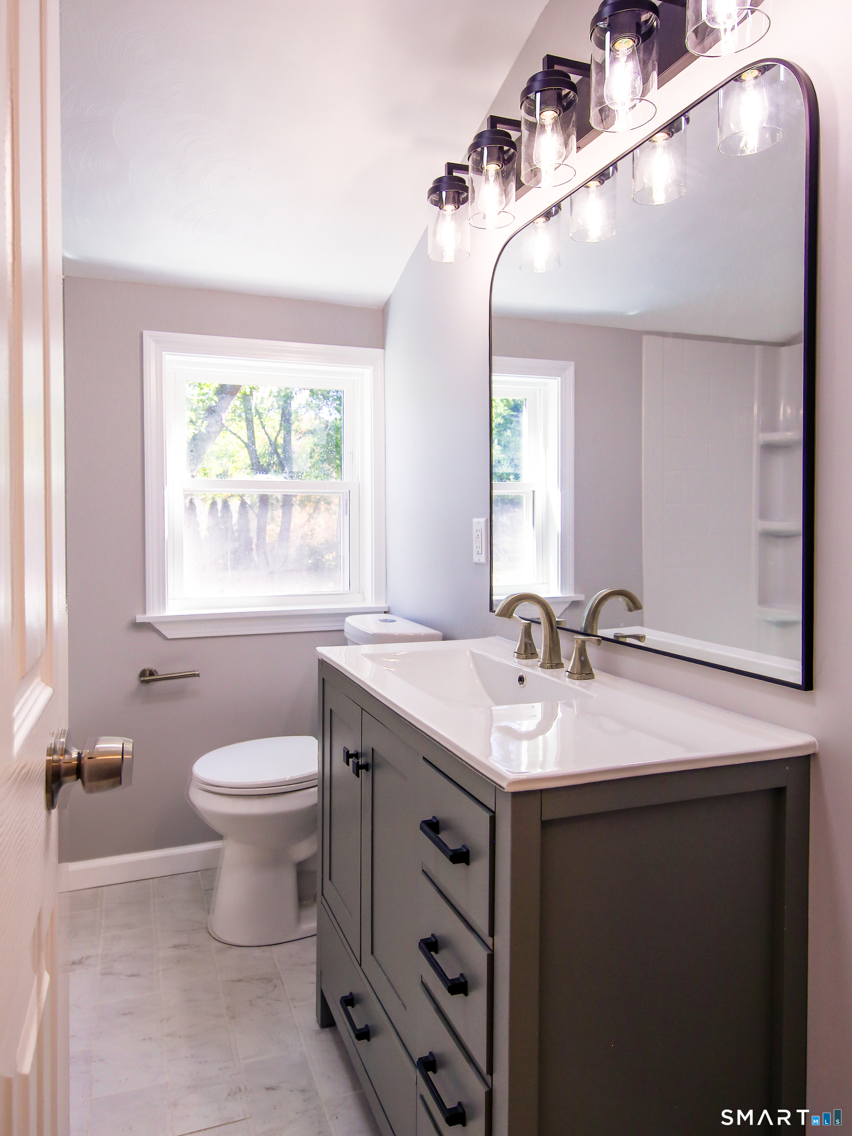 19 Van Buren Road Enfield CT 06082