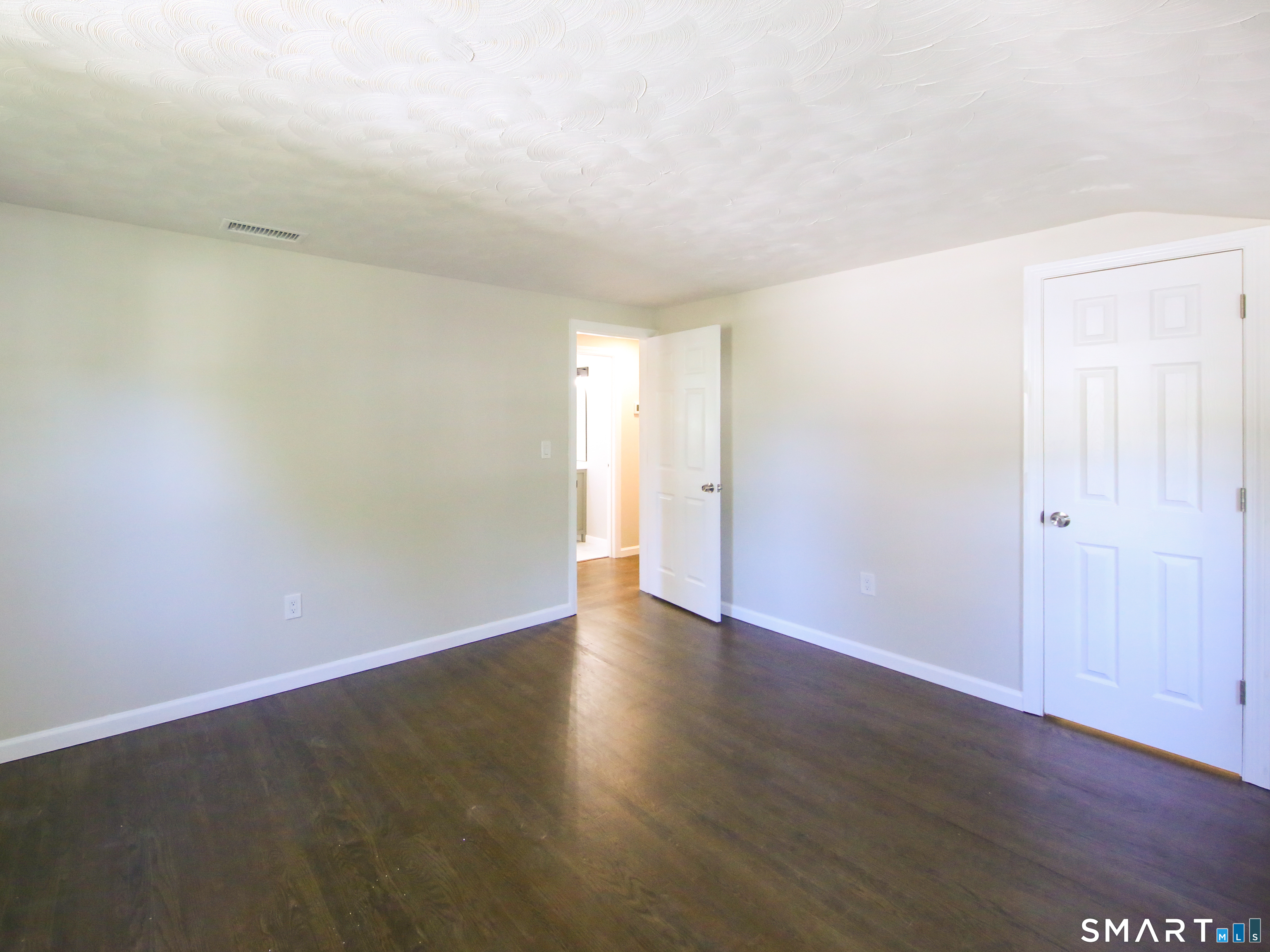 19 Van Buren Road Enfield CT 06082