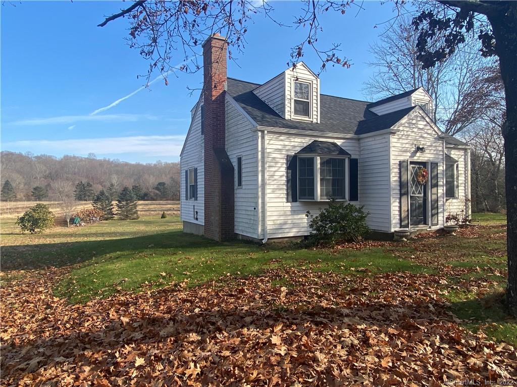 25 Upper Pattagansett Road East Lyme CT 06333