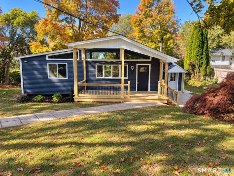 28 Pleasant Avenue East Haven CT 06512