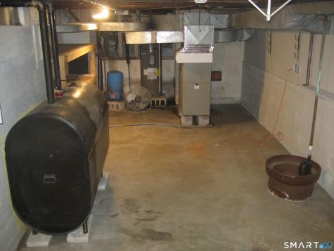 60 Mohegan Road Norwich CT 06360