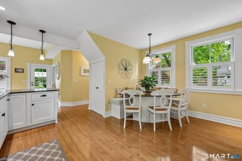 193 Main Street Essex CT 06442