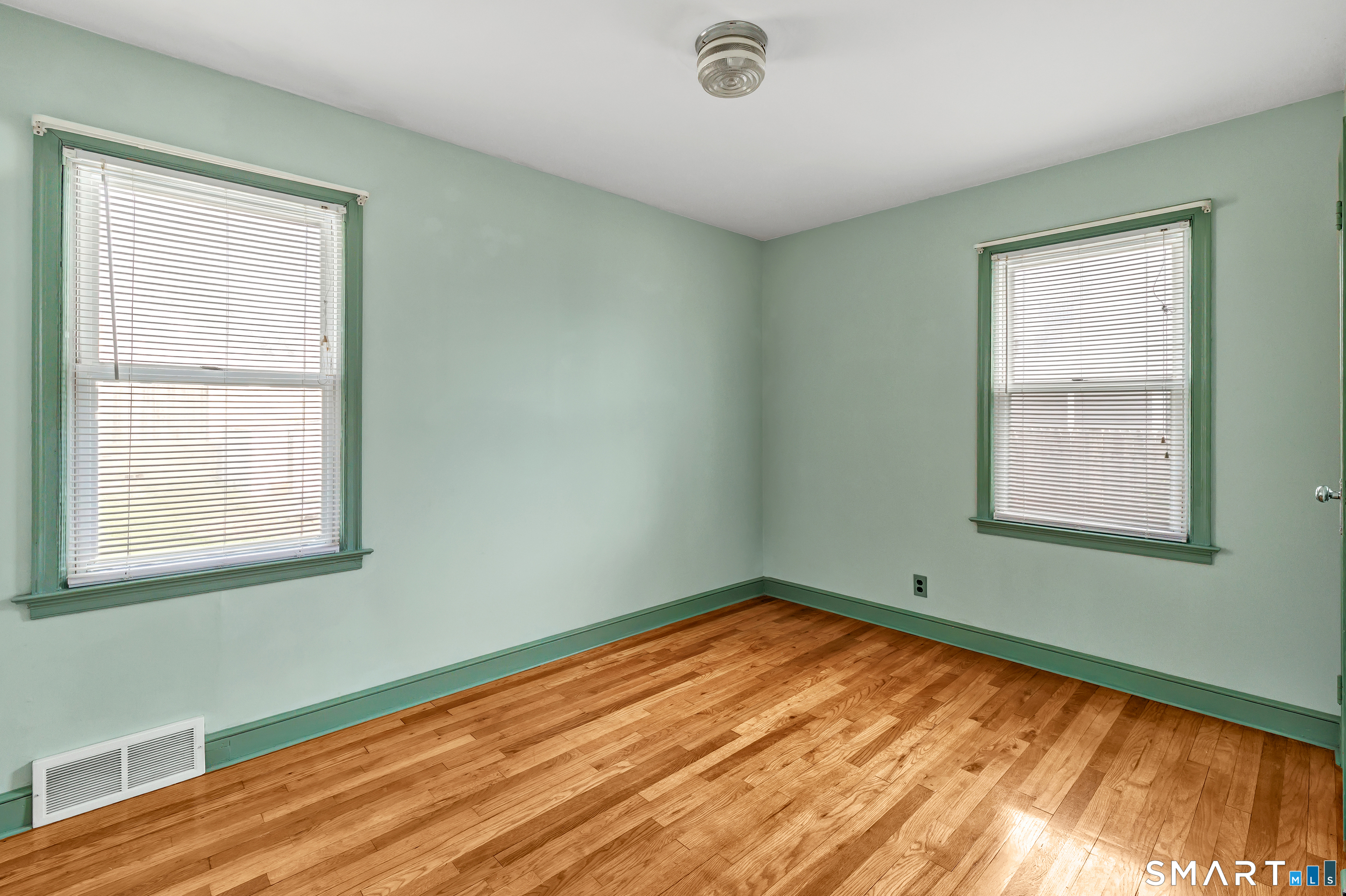 500 Barnum Ter Extension Stratford CT 06614