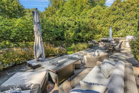 93 Mansfield Avenue Darien CT 06820