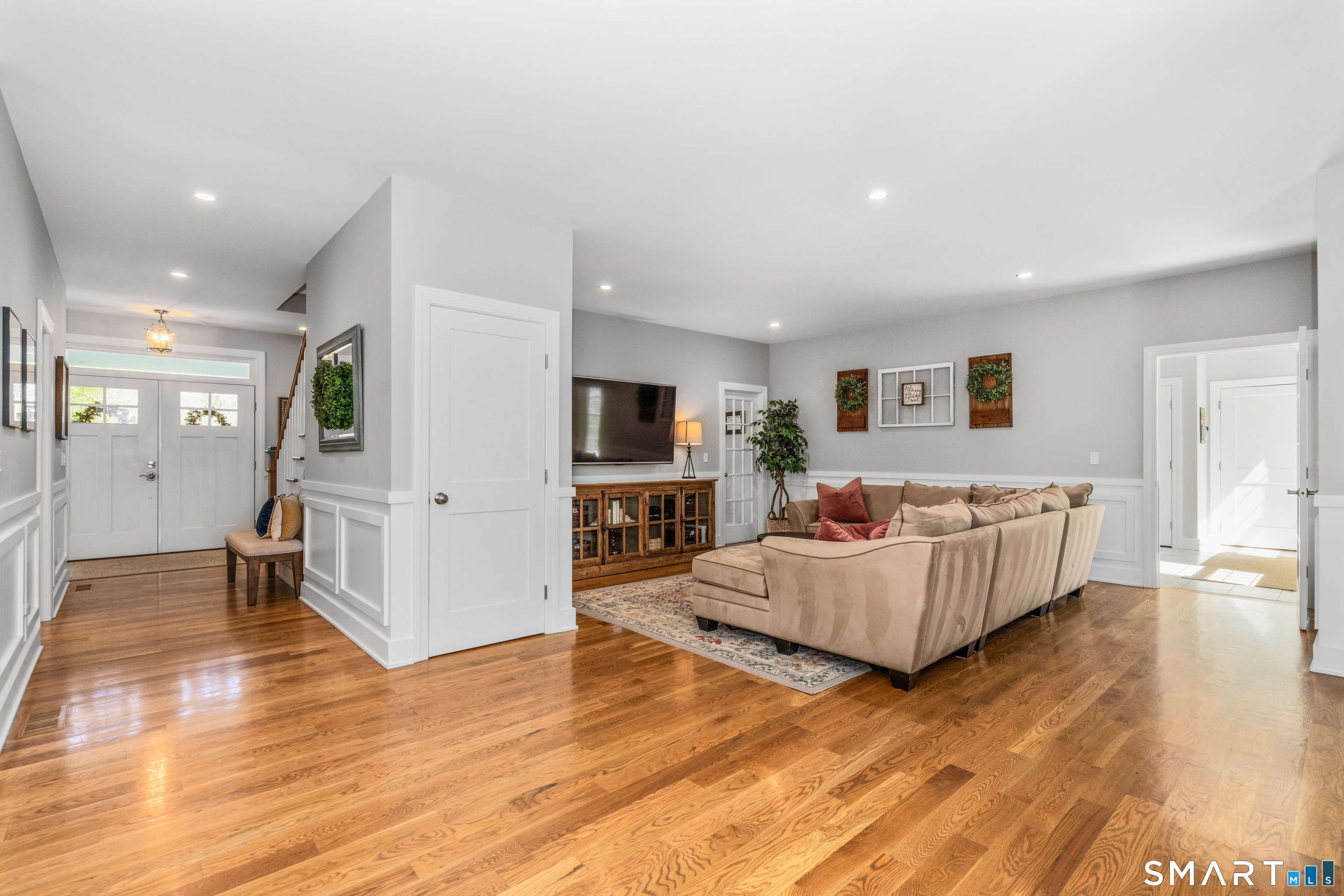 152 Old Farms Road Simsbury CT 06070