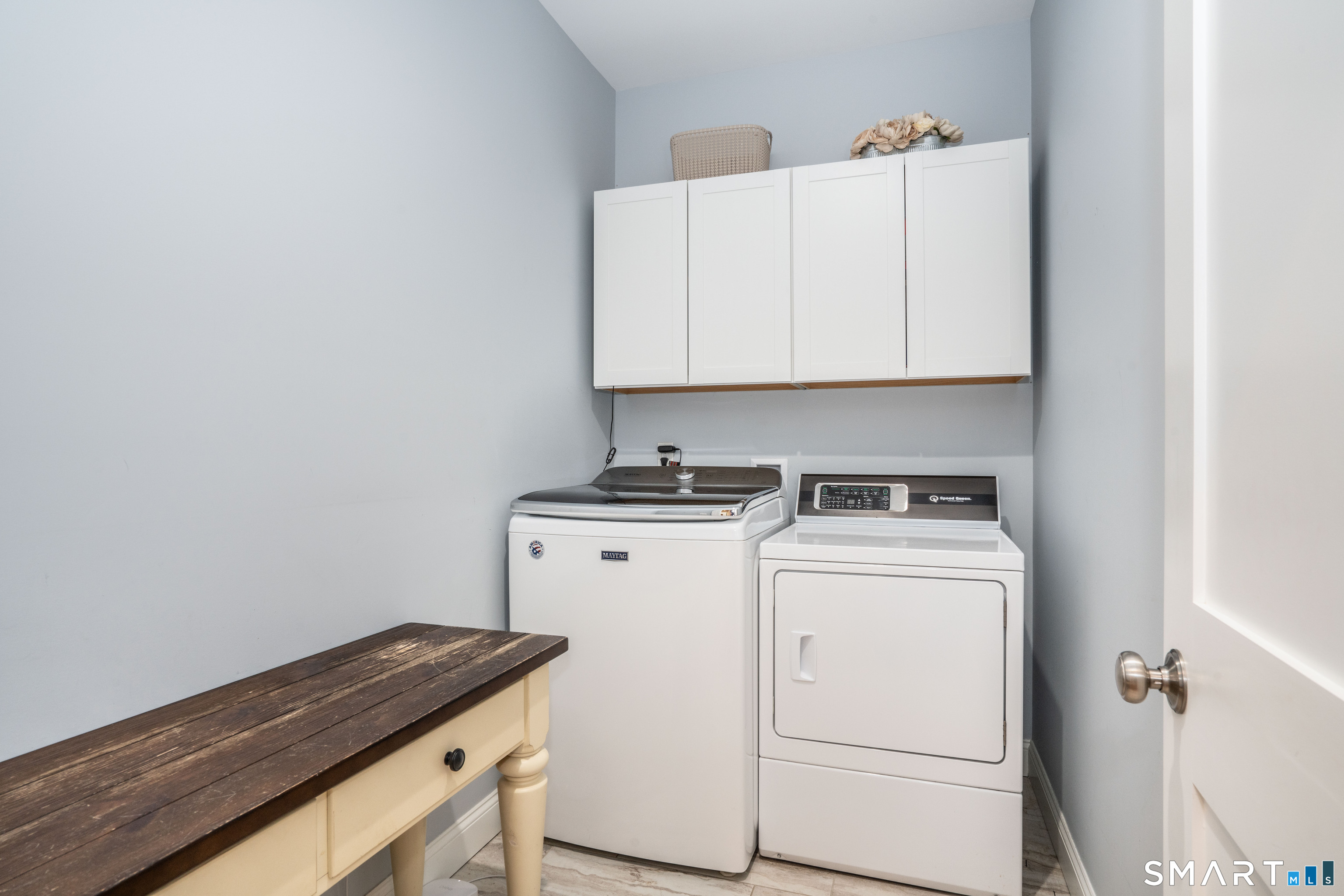 152 Old Farms Road Simsbury CT 06070