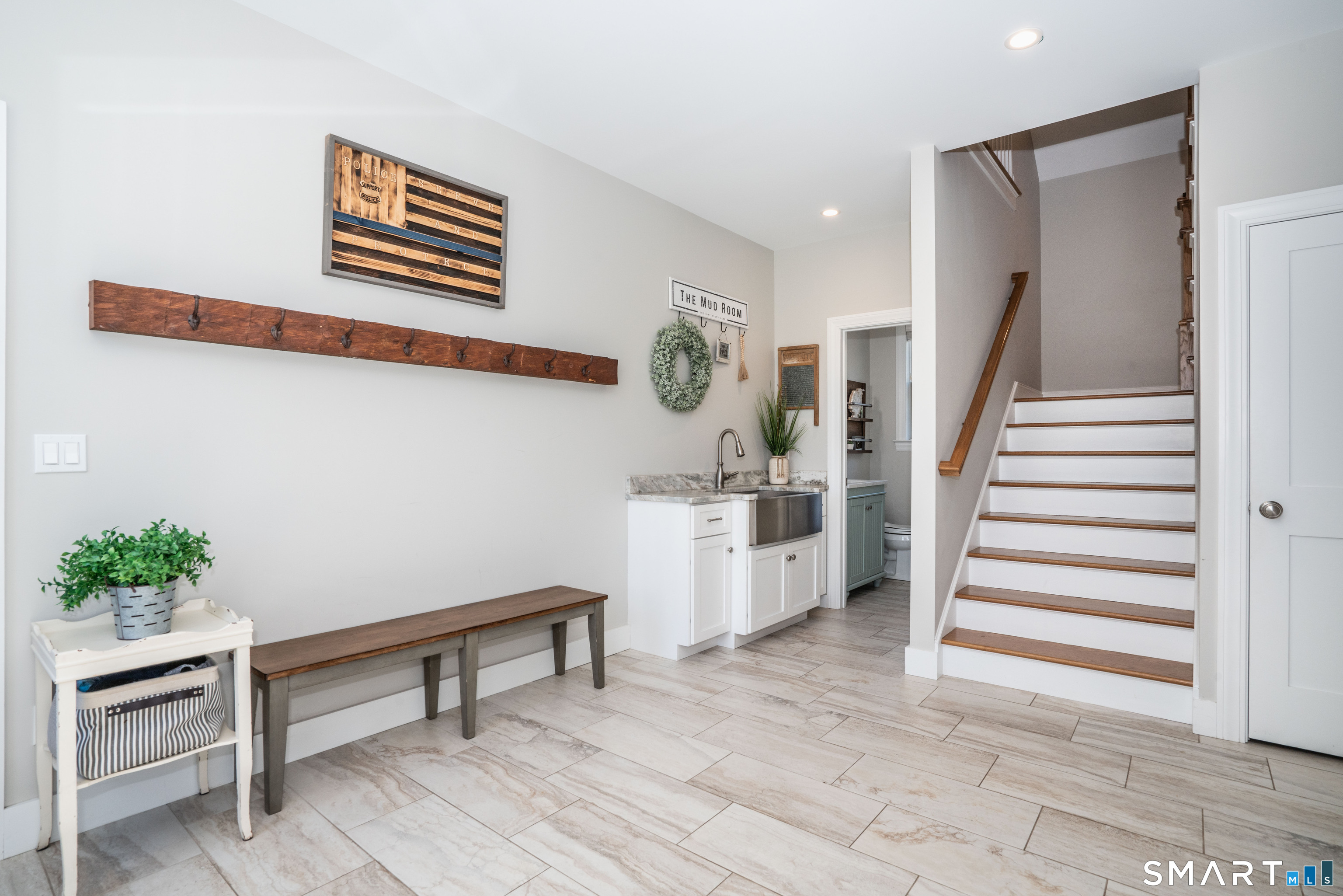 152 Old Farms Road Simsbury CT 06070