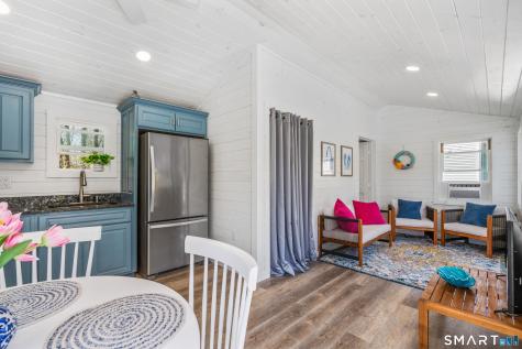 152 Old Farms Road Simsbury CT 06070