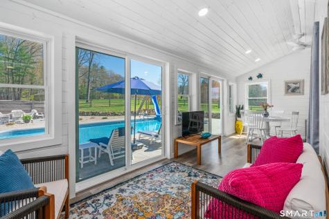 152 Old Farms Road Simsbury CT 06070