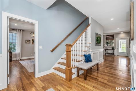 152 Old Farms Road Simsbury CT 06070