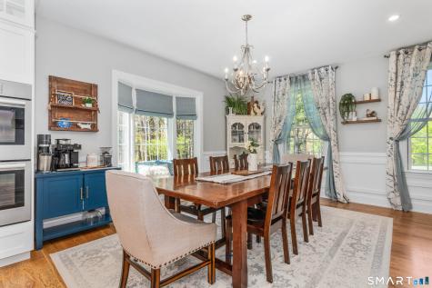 152 Old Farms Road Simsbury CT 06070