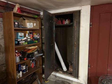 58 West Chippen Hill Road Burlington CT 06013