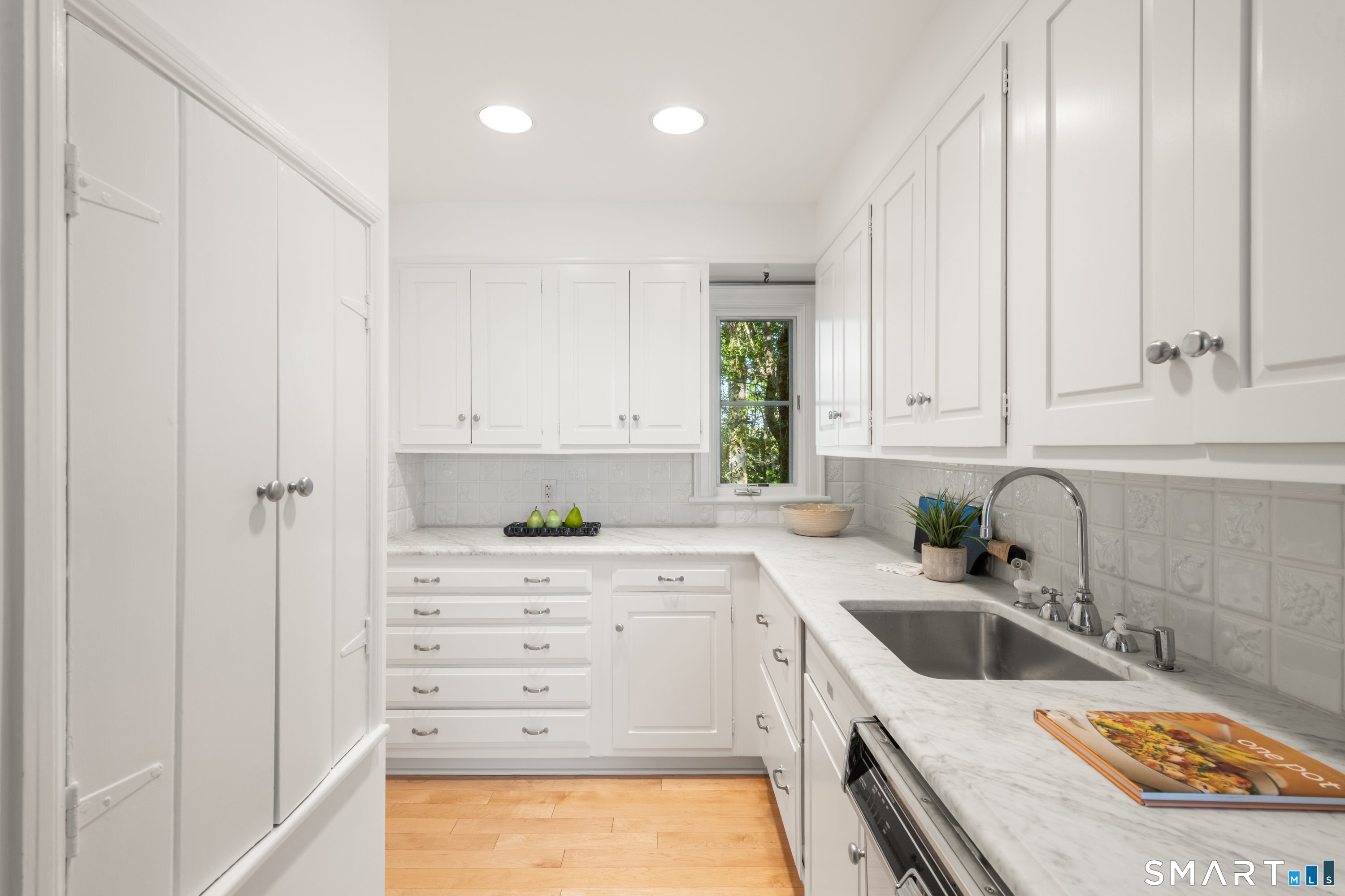 18 River Lane Westport CT 06880