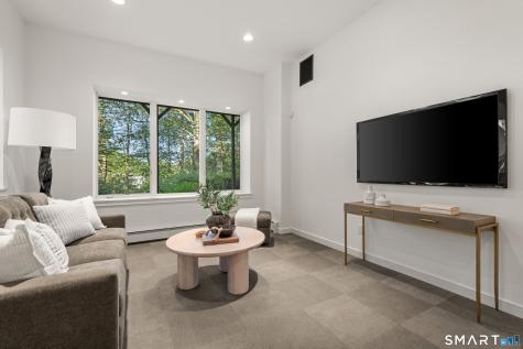 18 River Lane Westport CT 06880