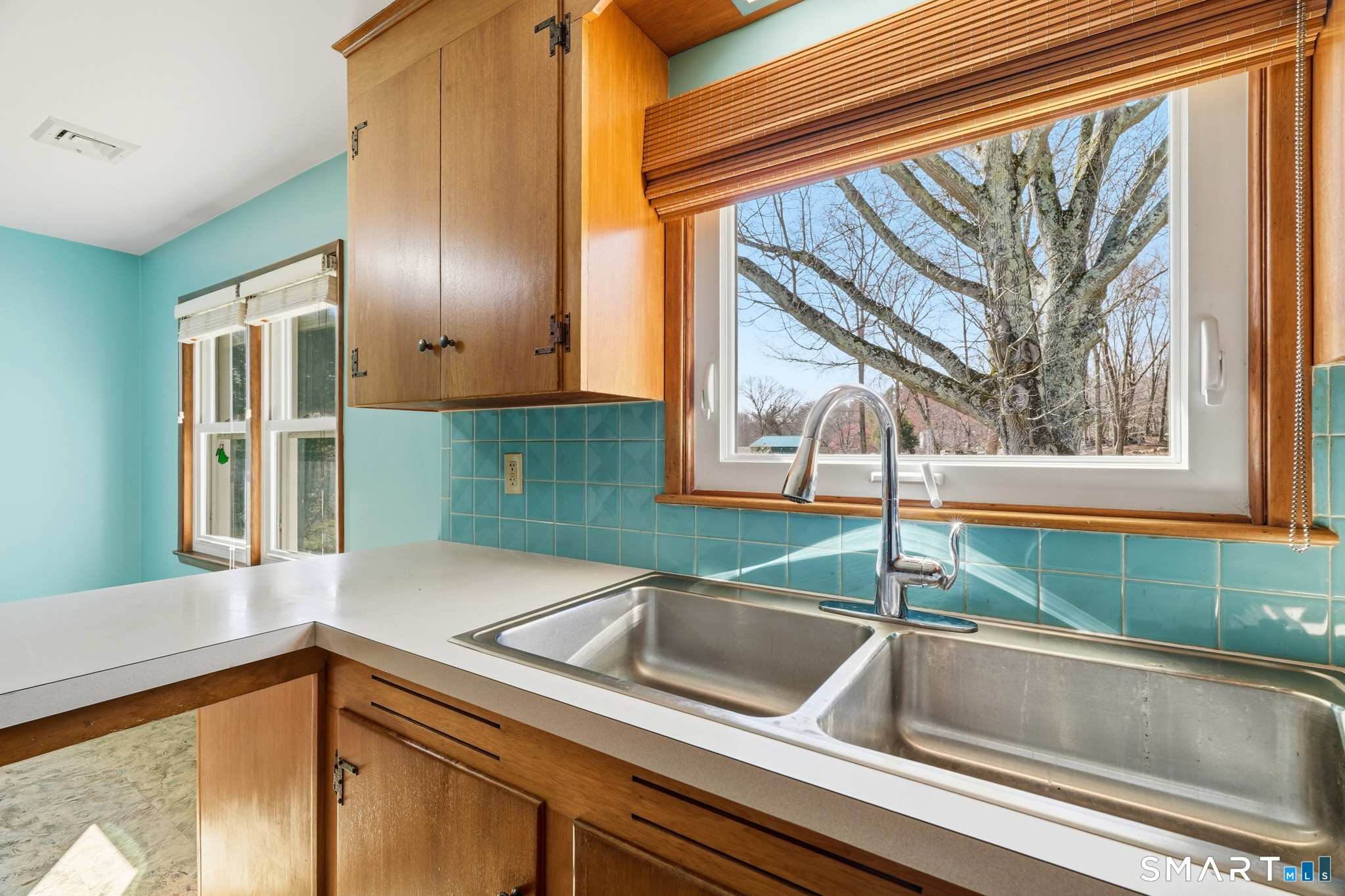 24 Rankin Court Montville CT 06382