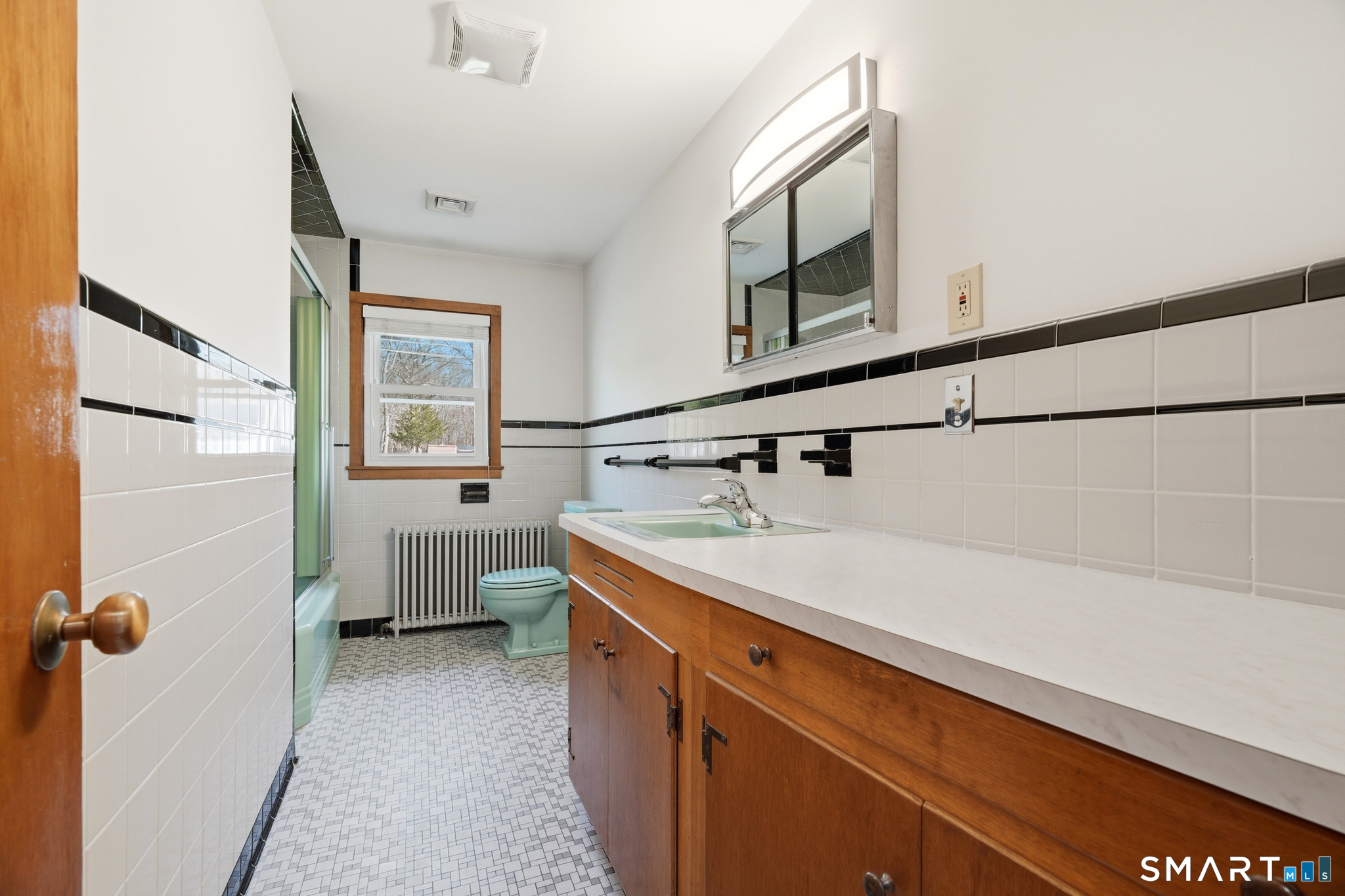 24 Rankin Court Montville CT 06382