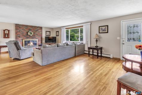 15 Albert Street Milford CT 06460