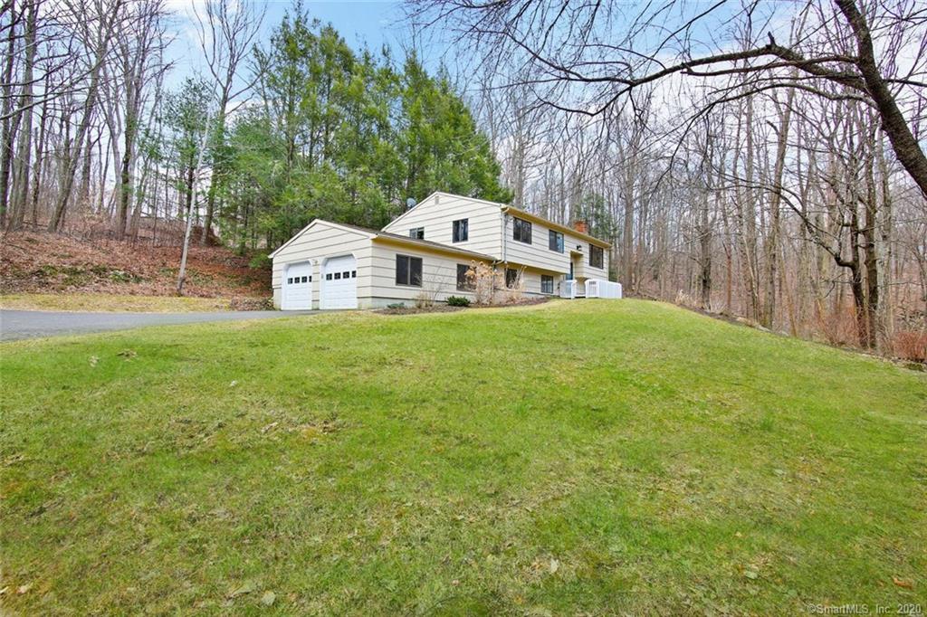 35 Governors Hill Road Oxford CT 06478