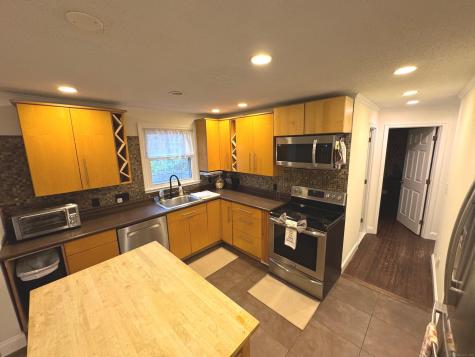 147 Pinehurst Drive Meriden CT 06450