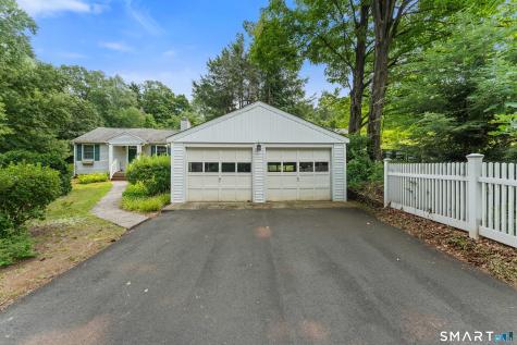 8 Mixville Road Prospect CT 06712