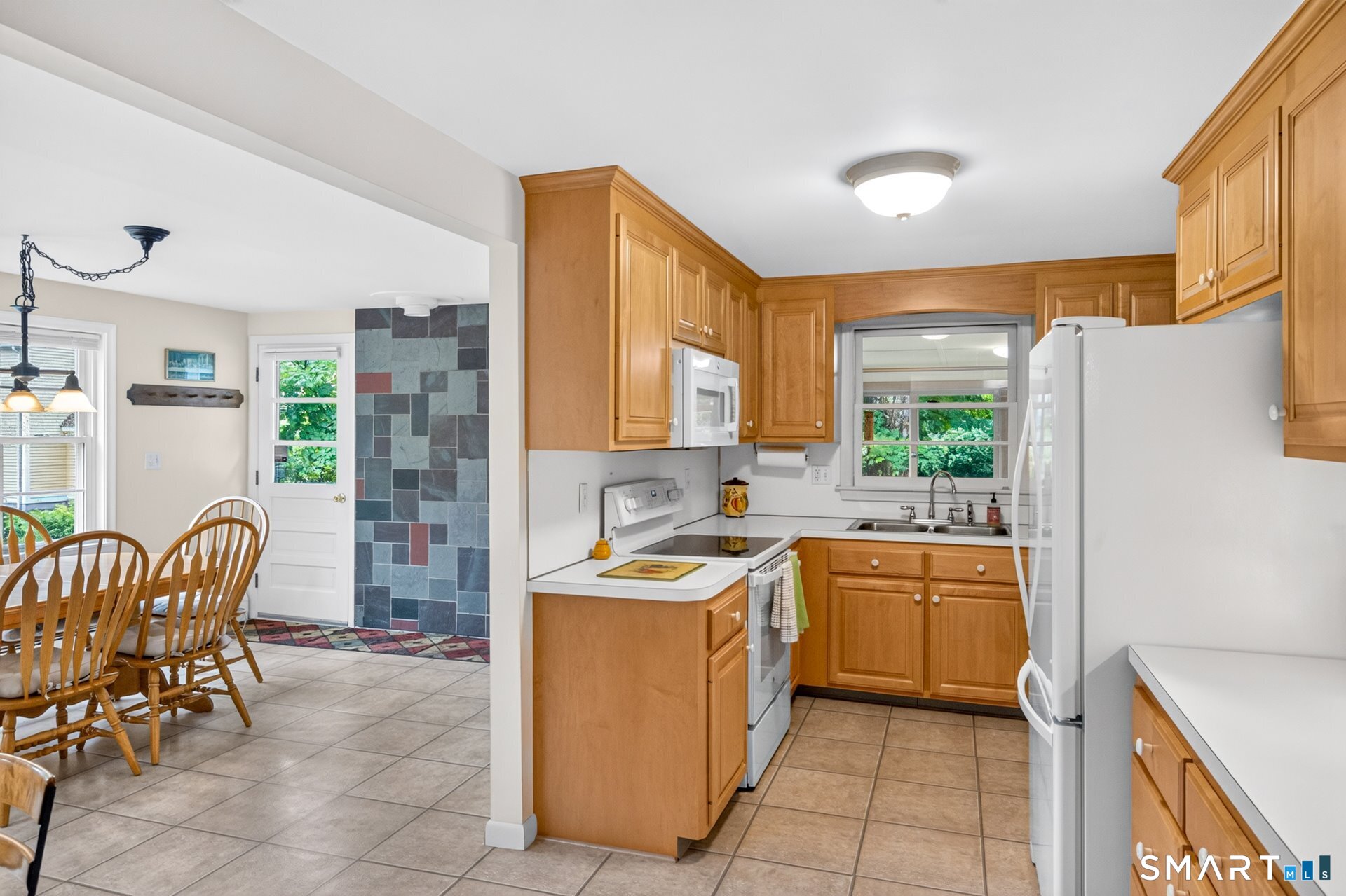437 Lovely Street Avon CT 06001