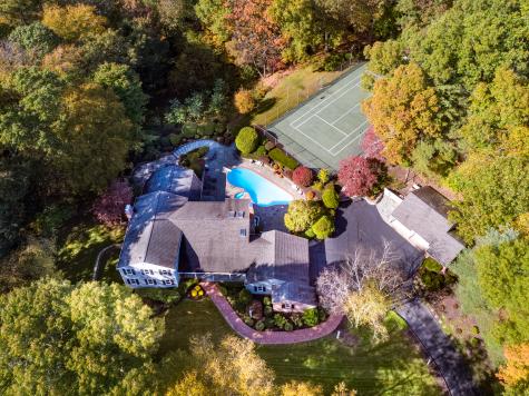 80 Knollwood Lane Avon CT 06001