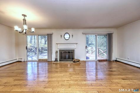 28 Grandview Drive Trumbull CT 06611