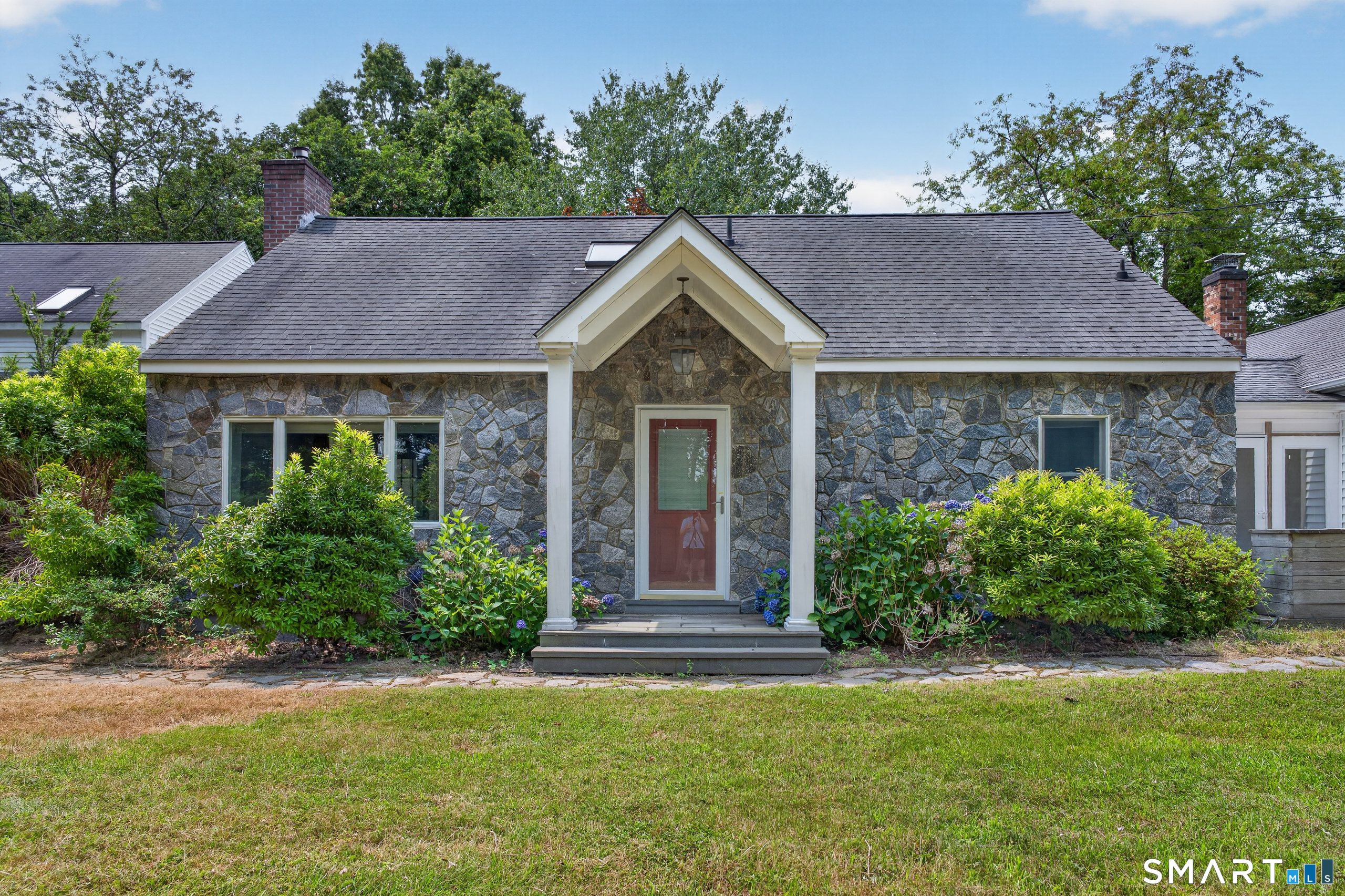25 Masons Island Road Stonington CT 06355
