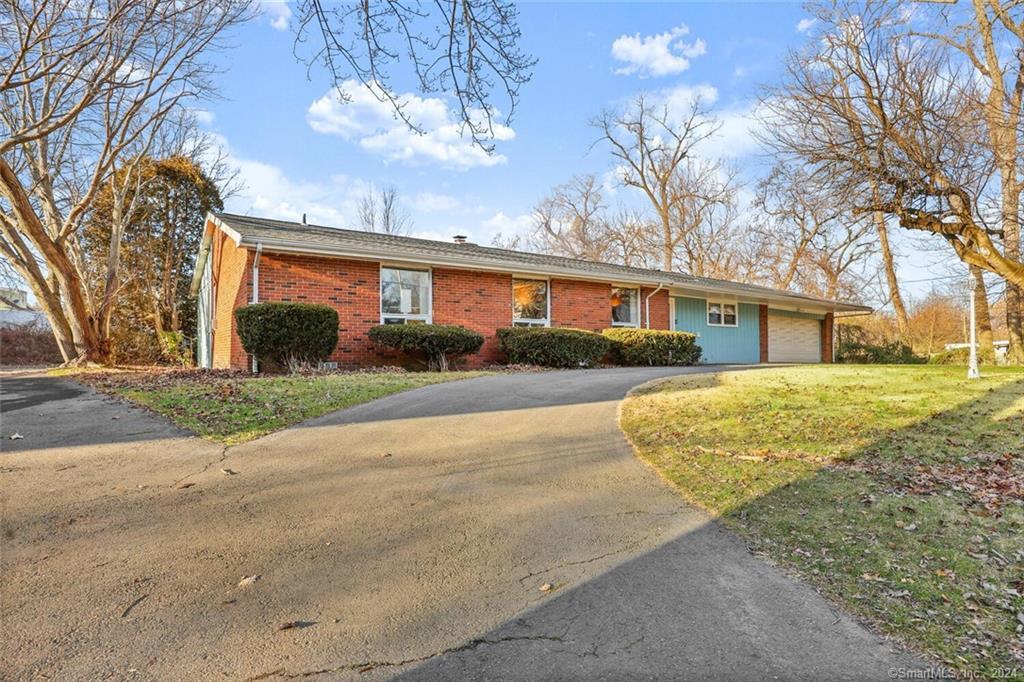 95 Homeside Avenue West Haven CT 06516