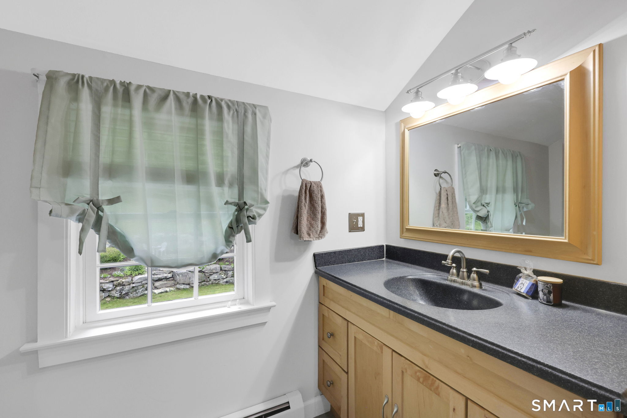 194 Brookside Lane Mansfield CT 06250
