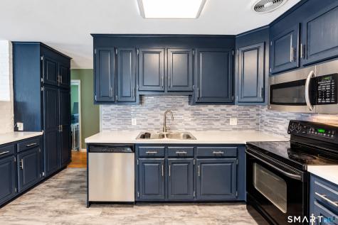 25 Shady Drive Wallingford CT 06492