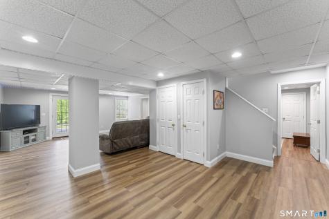 41 Charter Ridge Drive Newtown CT 06482