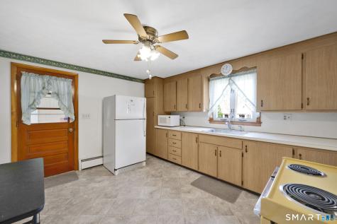 21 Light Street Enfield CT 06082