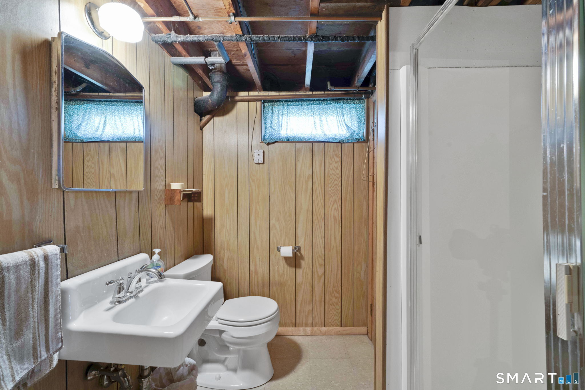 21 Light Street Enfield CT 06082