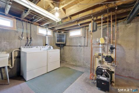 21 Light Street Enfield CT 06082