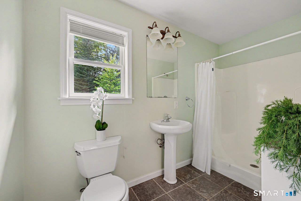 28 Goodridge Road Redding CT 06896