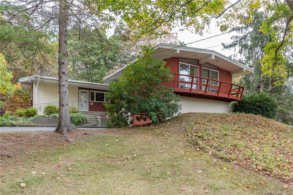 384 Huckleberry Hill Road Avon CT 06001
