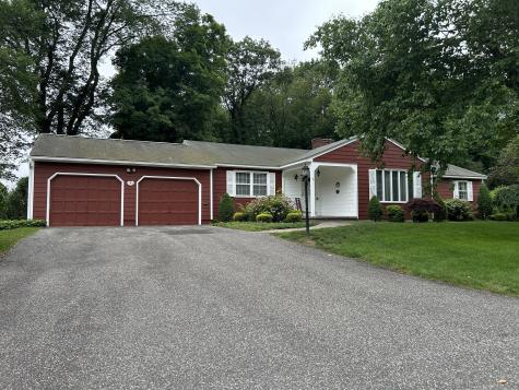 16 Round Hill Circle Naugatuck CT 06770