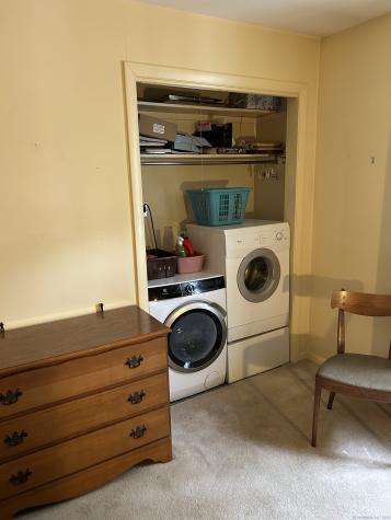 16 Round Hill Circle Naugatuck CT 06770