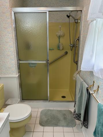 16 Round Hill Circle Naugatuck CT 06770