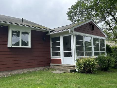 16 Round Hill Circle Naugatuck CT 06770
