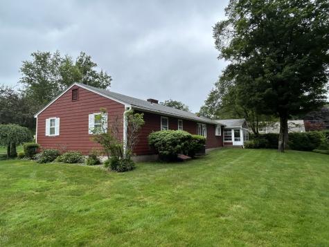16 Round Hill Circle Naugatuck CT 06770