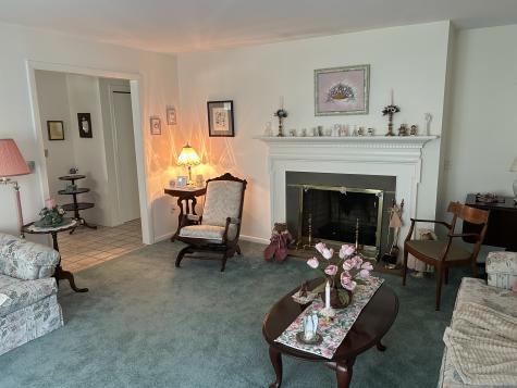 16 Round Hill Circle Naugatuck CT 06770
