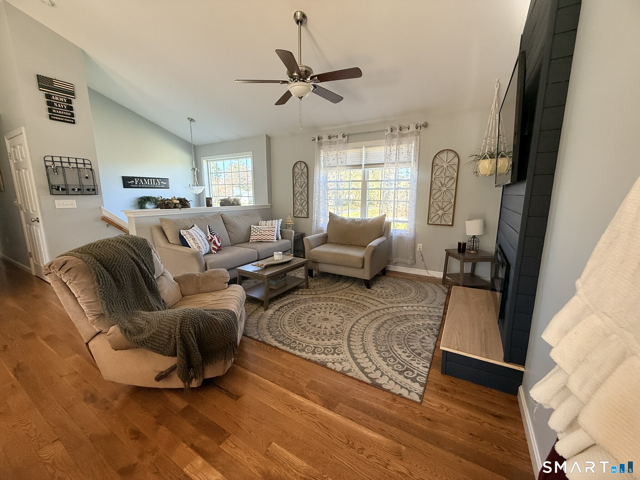 6 Lillian Avenue Thompson CT 06255