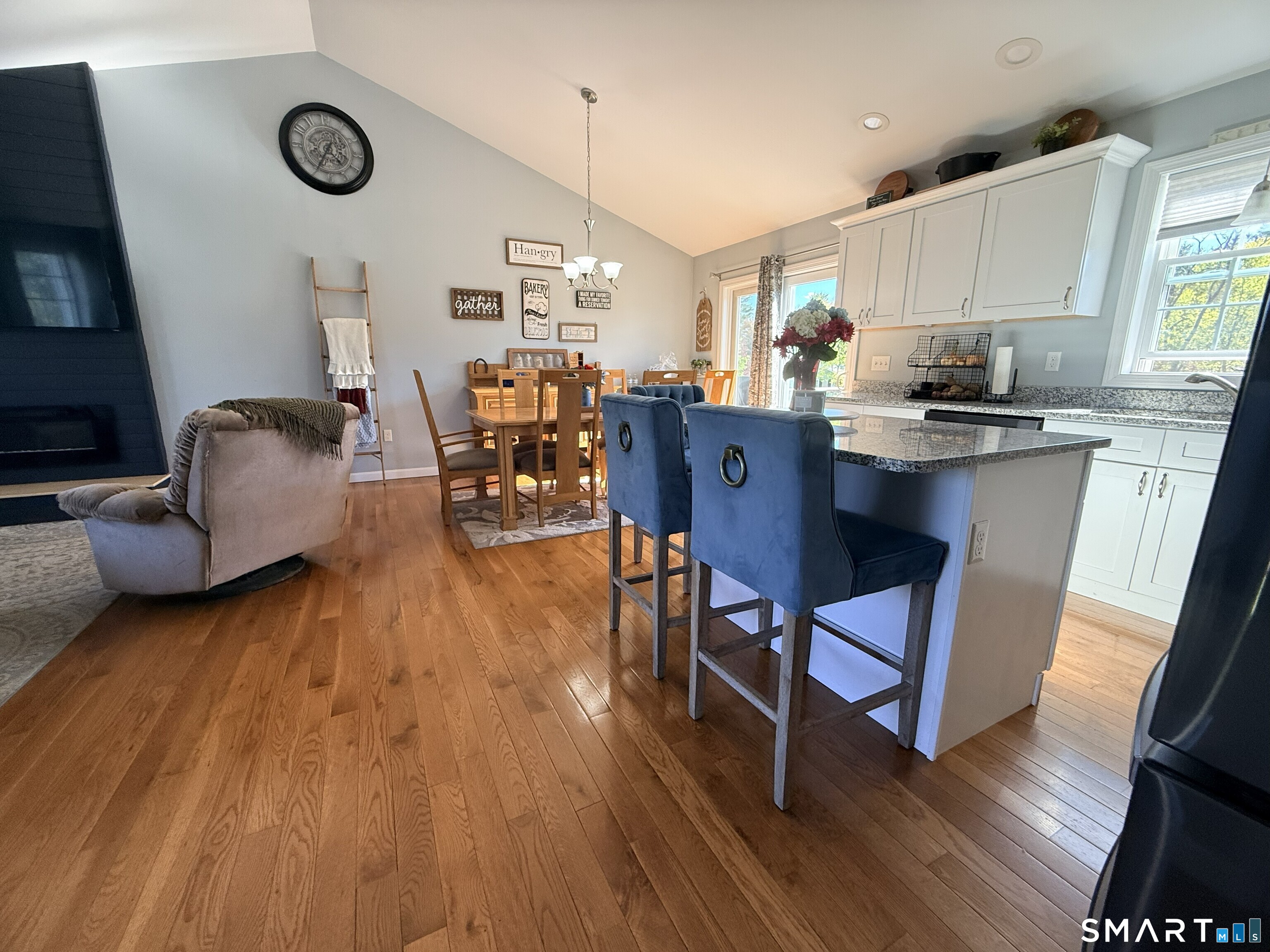 6 Lillian Avenue Thompson CT 06255